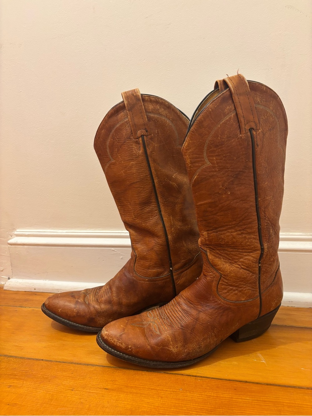 1970’s Tony Lama Tan Leather Cowboy Boots- Men’s 8B/ women’s 9.5 Narrow